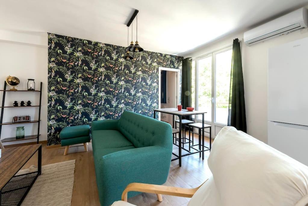 Appartamento L'Azur 15'Plage 10'Port 5'Train Clim Wifi Pkg Tolone Esterno foto