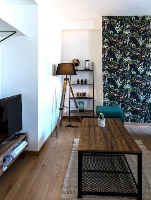 Appartamento L'Azur 15'Plage 10'Port 5'Train Clim Wifi Pkg Tolone Esterno foto