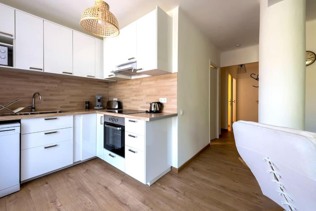 Appartamento L'Azur 15'Plage 10'Port 5'Train Clim Wifi Pkg Tolone Esterno foto