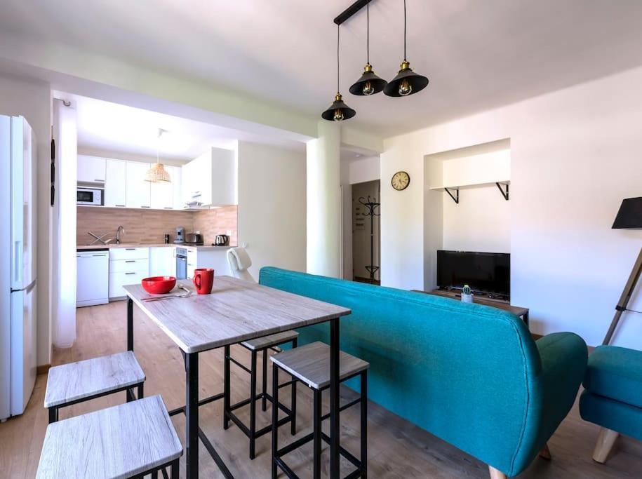 Appartamento L'Azur 15'Plage 10'Port 5'Train Clim Wifi Pkg Tolone Esterno foto