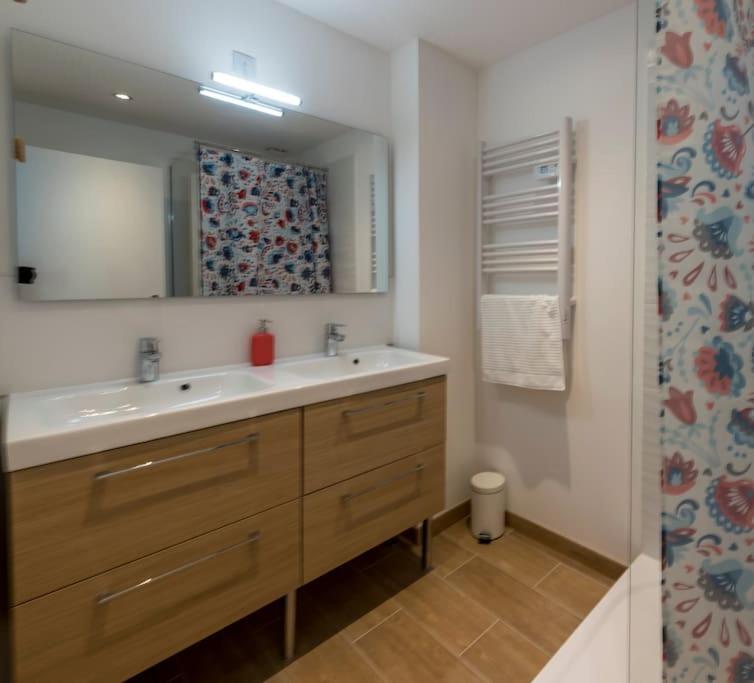 Appartamento L'Azur 15'Plage 10'Port 5'Train Clim Wifi Pkg Tolone Esterno foto