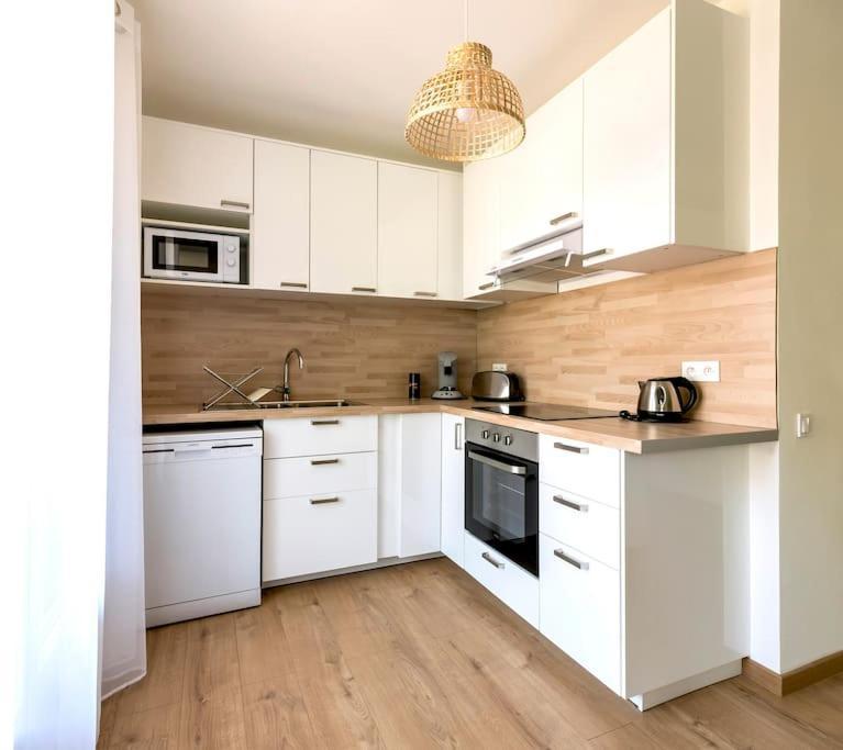 Appartamento L'Azur 15'Plage 10'Port 5'Train Clim Wifi Pkg Tolone Esterno foto