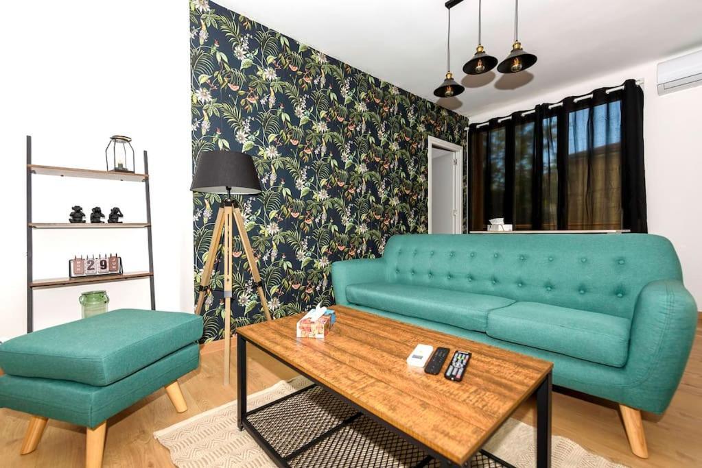 Appartamento L'Azur 15'Plage 10'Port 5'Train Clim Wifi Pkg Tolone Esterno foto