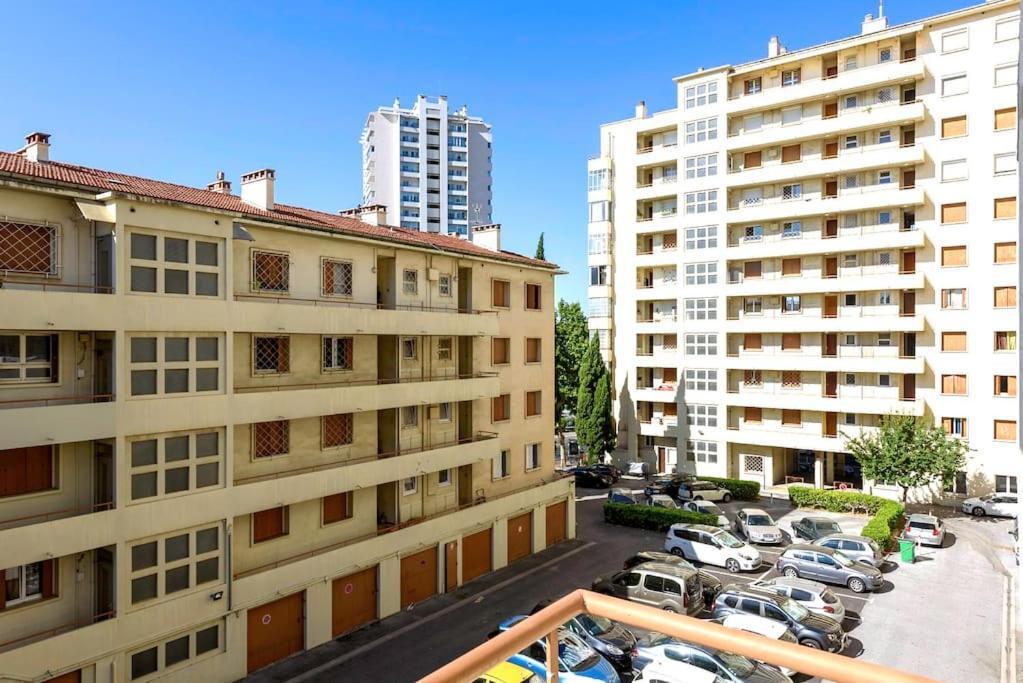 Appartamento L'Azur 15'Plage 10'Port 5'Train Clim Wifi Pkg Tolone Esterno foto